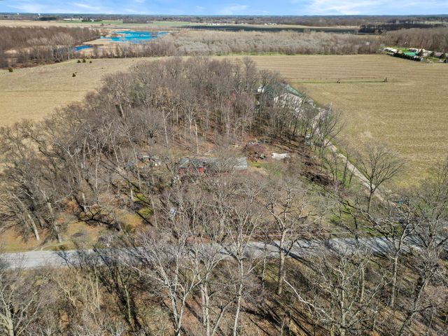 10501 S 875 E, Walkerton, IN 46574