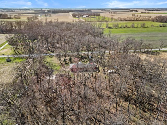 10501 S 875 E, Walkerton, IN 46574