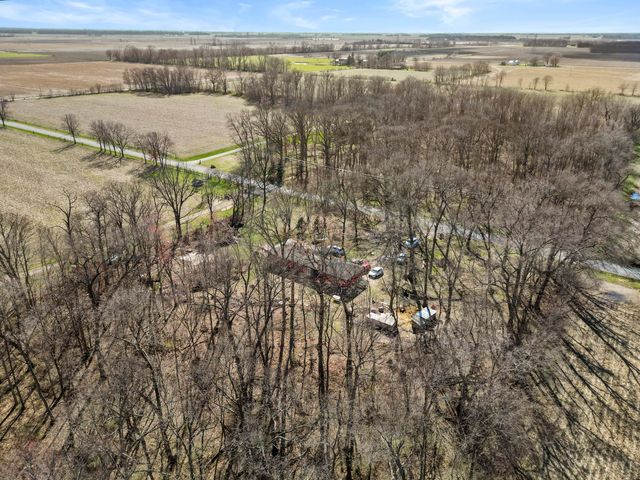 10501 S 875 E, Walkerton, IN 46574