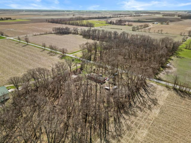 10501 S 875 E, Walkerton, IN 46574