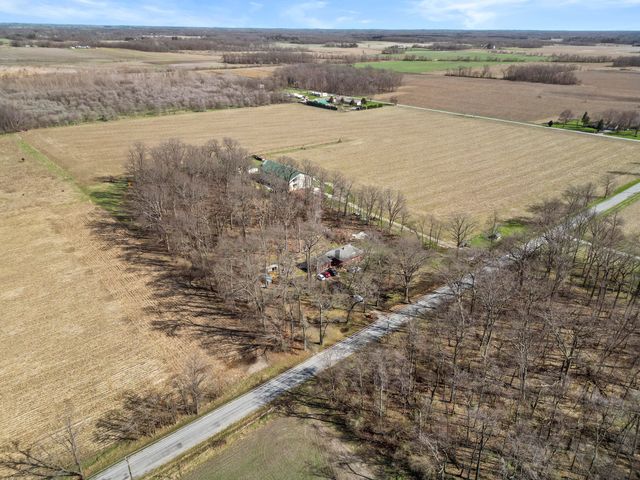 10501 S 875 E, Walkerton, IN 46574