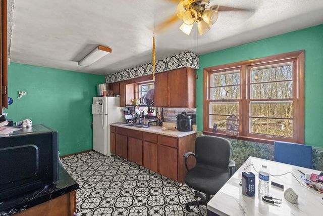 10501 S 875 E, Walkerton, IN 46574