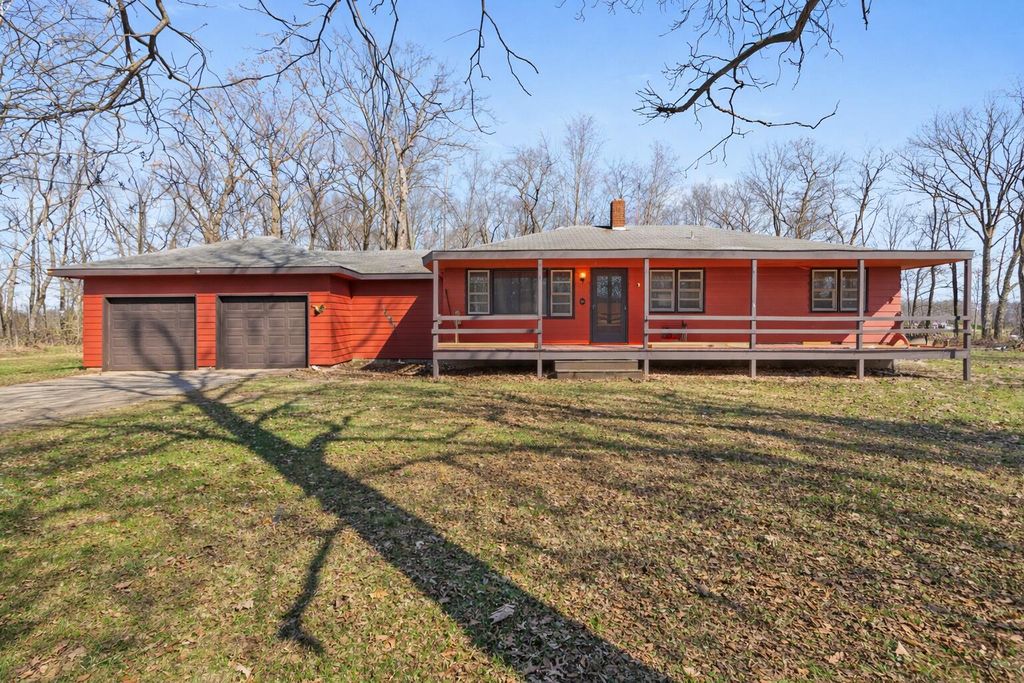 10501 S 875 E, Walkerton, IN 46574