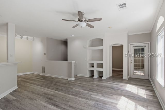 4 Indigo Run Dr Apt 2810, Hilton Head Island, SC 29926