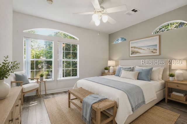 4 Indigo Run Dr Apt 2810, Hilton Head Island, SC 29926