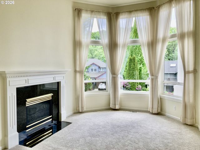 1924 Nw NORFOLK Ct, Portland, OR 97229