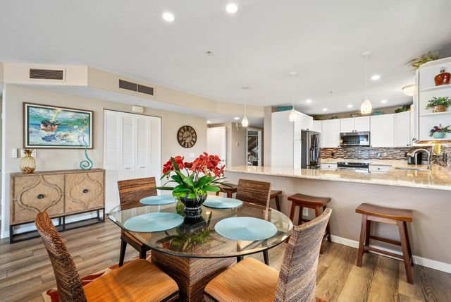 1400 Limahana Cir Apt 301, Lahaina, HI 96761