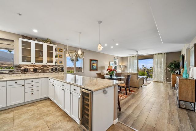 1400 Limahana Cir Apt 301, Lahaina, HI 96761