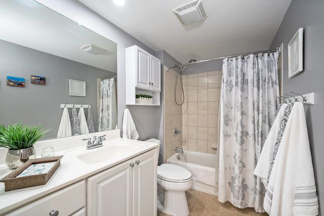 1400 Limahana Cir Apt 301, Lahaina, HI 96761