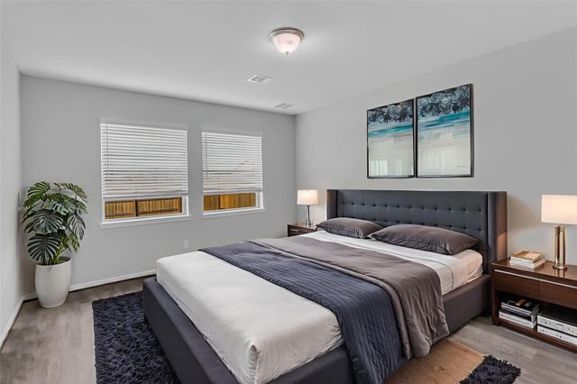 5327 Cj Walker Lane, Houston, TX 77048