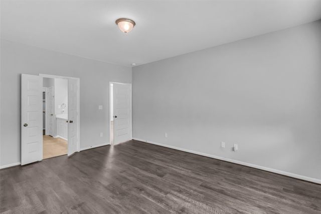 5327 Cj Walker Lane, Houston, TX 77048