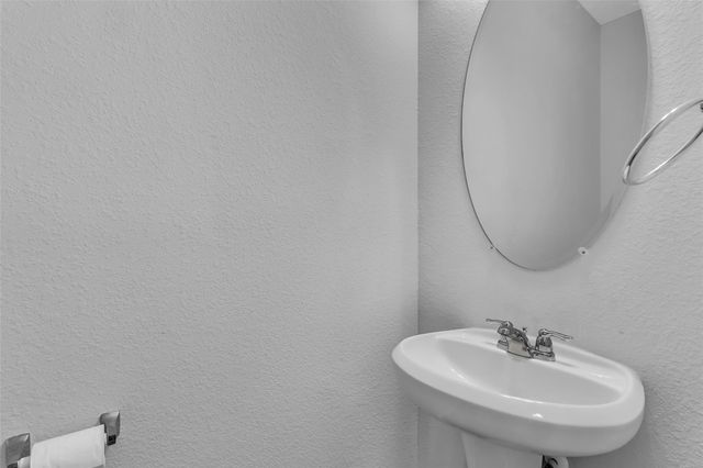 5327 Cj Walker Lane, Houston, TX 77048