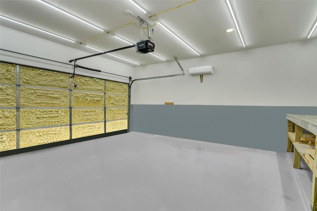 5327 Cj Walker Lane, Houston, TX 77048