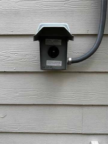 5327 Cj Walker Lane, Houston, TX 77048