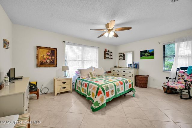 932 Starflower Avenue, Sebastian, FL 32958