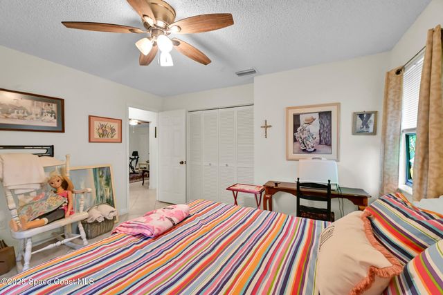 932 Starflower Avenue, Sebastian, FL 32958