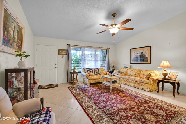 932 Starflower Avenue, Sebastian, FL 32958
