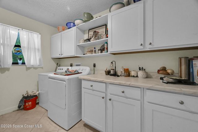 932 Starflower Avenue, Sebastian, FL 32958