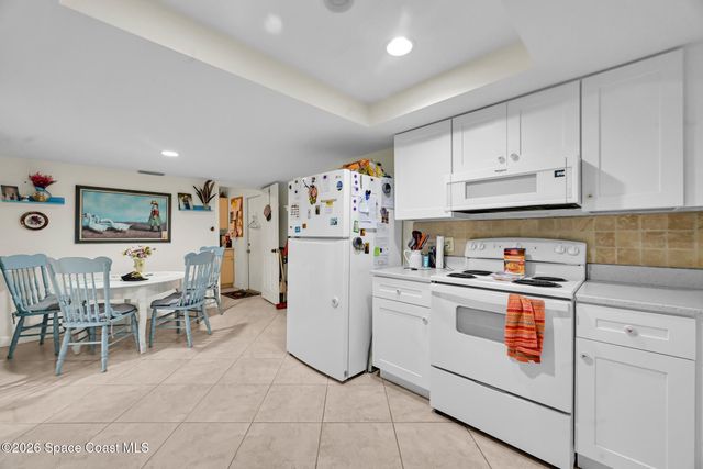 932 Starflower Avenue, Sebastian, FL 32958