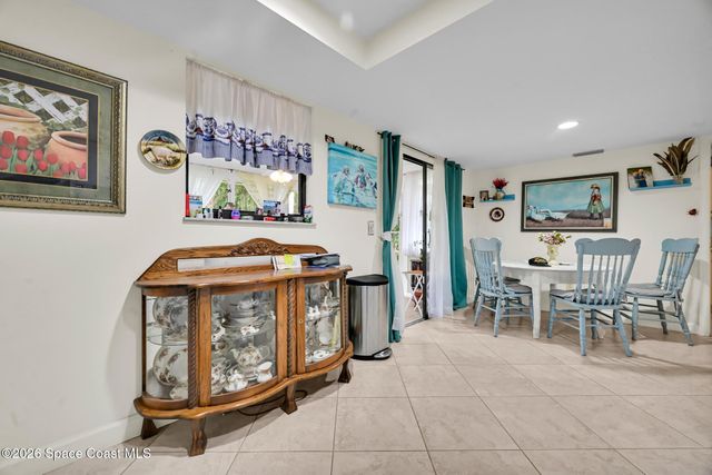 932 Starflower Avenue, Sebastian, FL 32958