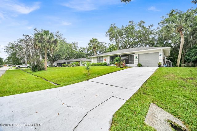 932 Starflower Avenue, Sebastian, FL 32958