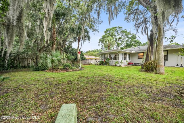 932 Starflower Avenue, Sebastian, FL 32958