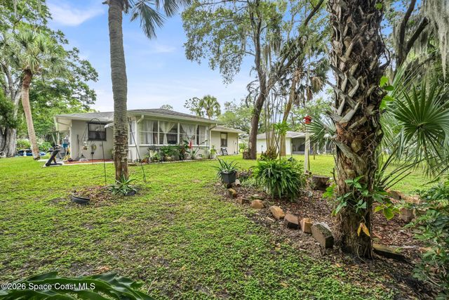 932 Starflower Avenue, Sebastian, FL 32958