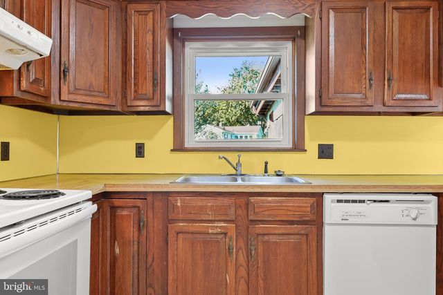 30 SUGARBOOT LN, Hanover, PA 17331