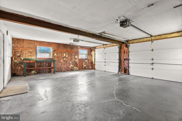 30 SUGARBOOT LN, Hanover, PA 17331