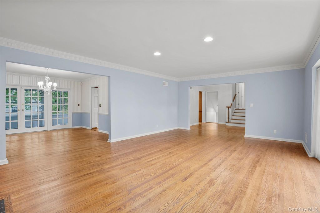 52 Dorchester Road, Scarsdale, NY 10583 — photo 4