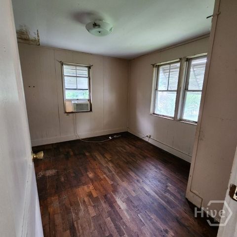 908 Bowden Street, Savannah, GA 31415