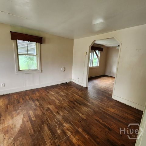 908 Bowden Street, Savannah, GA 31415