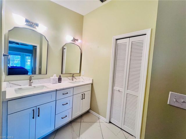 8073 Panther TRL 1404, Naples, FL 34113