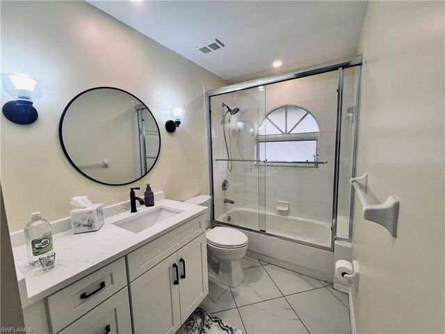 8073 Panther TRL 1404, Naples, FL 34113