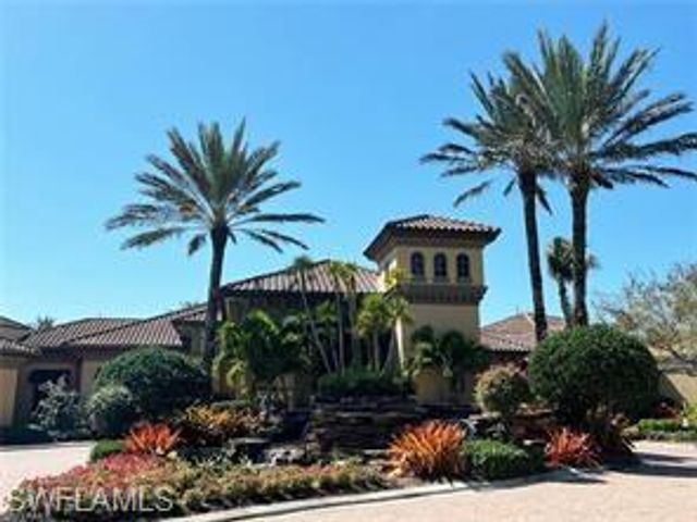 8073 Panther TRL 1404, Naples, FL 34113