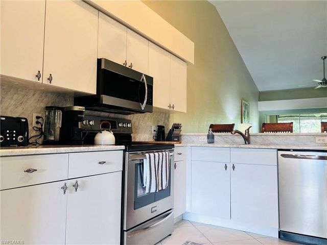 8073 Panther TRL 1404, Naples, FL 34113