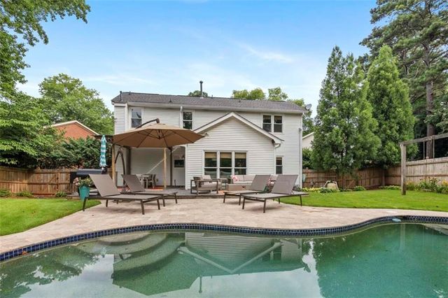 1213 Club Walk NE Drive, Brookhaven, GA 30319