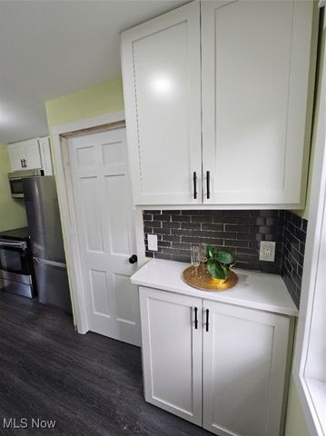 22000 Kennison Avenue, Euclid, OH 44123