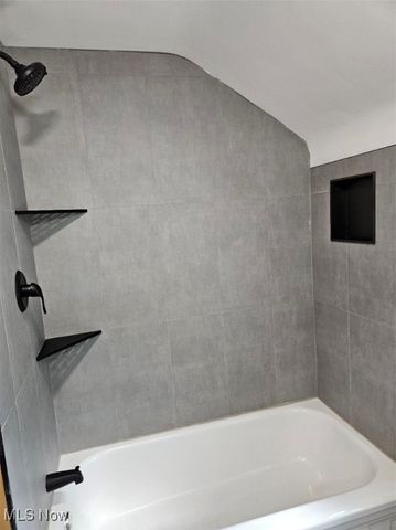 22000 Kennison Avenue, Euclid, OH 44123