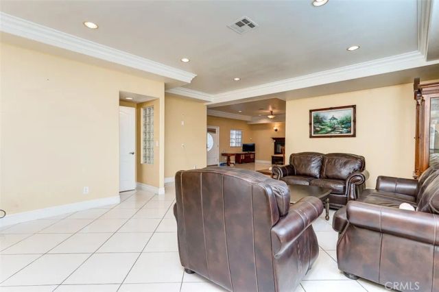 4326 Clara, Cudahy, CA 90201