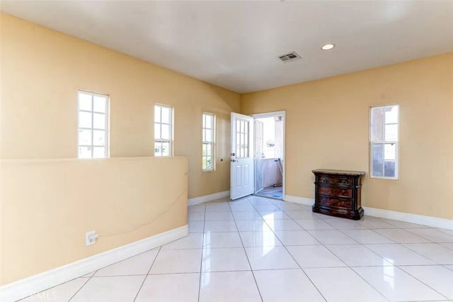 4326 Clara, Cudahy, CA 90201