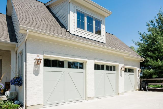 9815 Humphrey Road, Symmes Twp, OH 45242