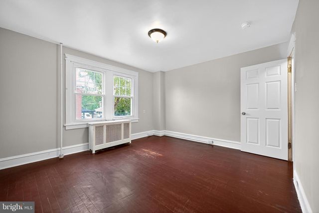 29 E FREEDLEY ST, Norristown, PA 19401