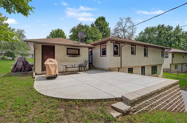 6535 Berkshire Lane N, Maple Grove, MN 55311