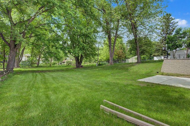 6535 Berkshire Lane N, Maple Grove, MN 55311