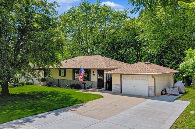 6535 Berkshire Lane N, Maple Grove, MN 55311