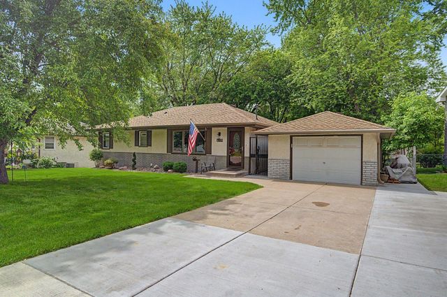 6535 Berkshire Lane N, Maple Grove, MN 55311