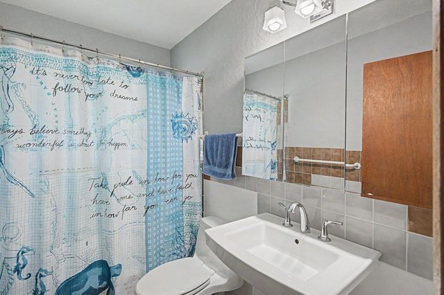 6535 Berkshire Lane N, Maple Grove, MN 55311