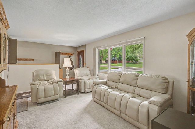 6535 Berkshire Lane N, Maple Grove, MN 55311