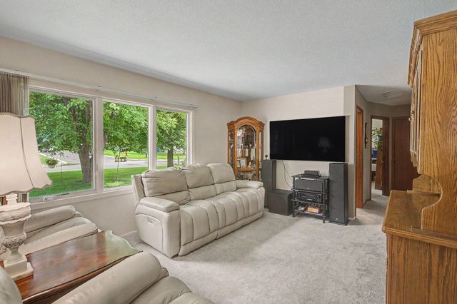 6535 Berkshire Lane N, Maple Grove, MN 55311